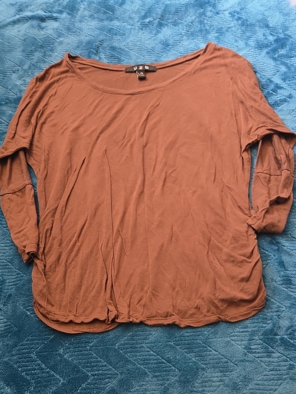 3/$20 Brown Scoop Neck Long Sleeve Top